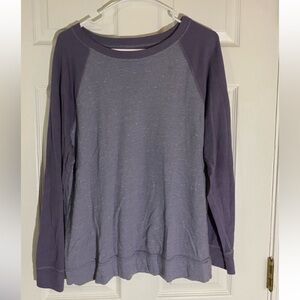 💜3/$25💜 Purple Baseball Top Size L(?)